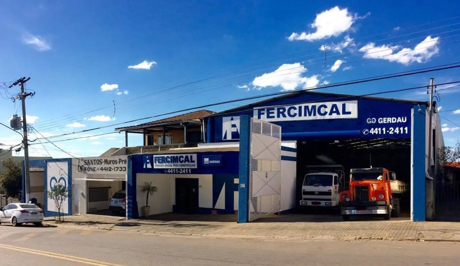 Fachada real da Fercimcal na Avenida São Paulo, em Atibaia